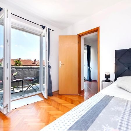 Apartment Biggy โรวีน ภายนอก รูปภาพ