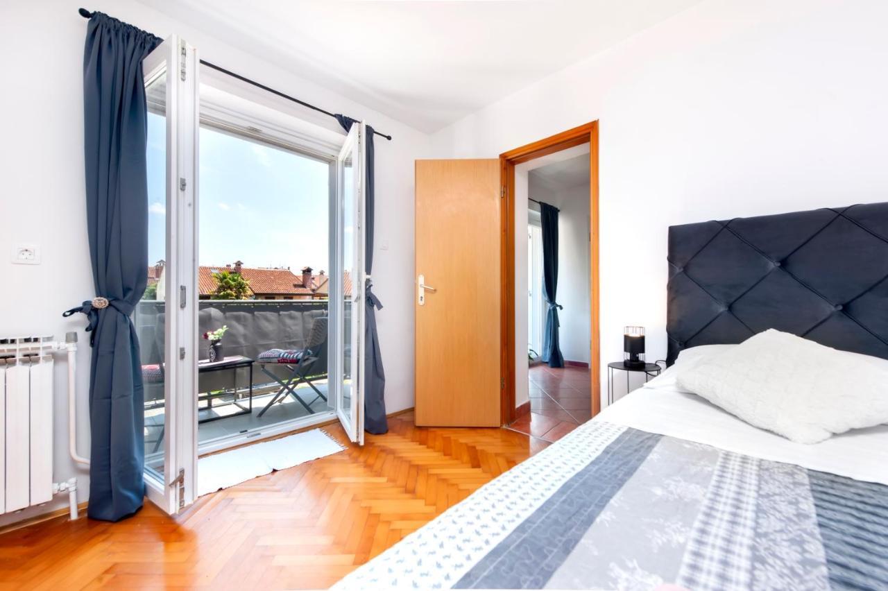 Apartment Biggy โรวีน ภายนอก รูปภาพ